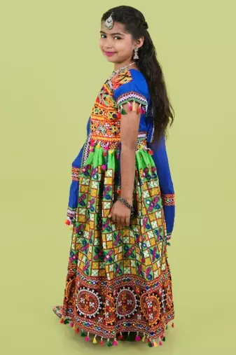 Girls kutch work embroidered lehenga choli set with dupatta (tcc-bwr) - green