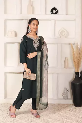 Elegant bottle green chanderi ensemble with jacquard dupatta