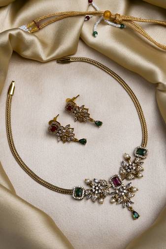 Ruby multicolor ad pearl flower necklace set