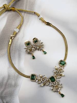 Ruby green ad pearl flower necklace set 1