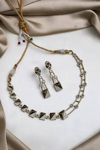 Gold plated ad stone symmetrical necklace set
