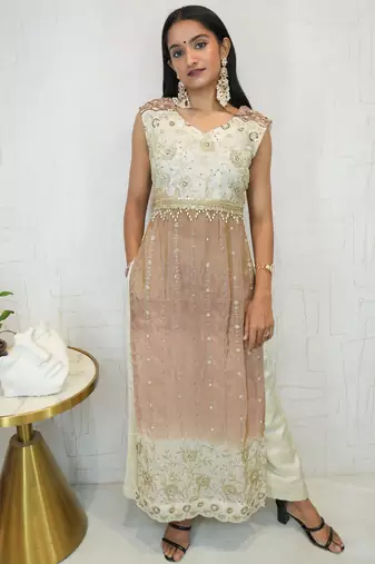 Sleeve less embroidered ethnic kurti with pant