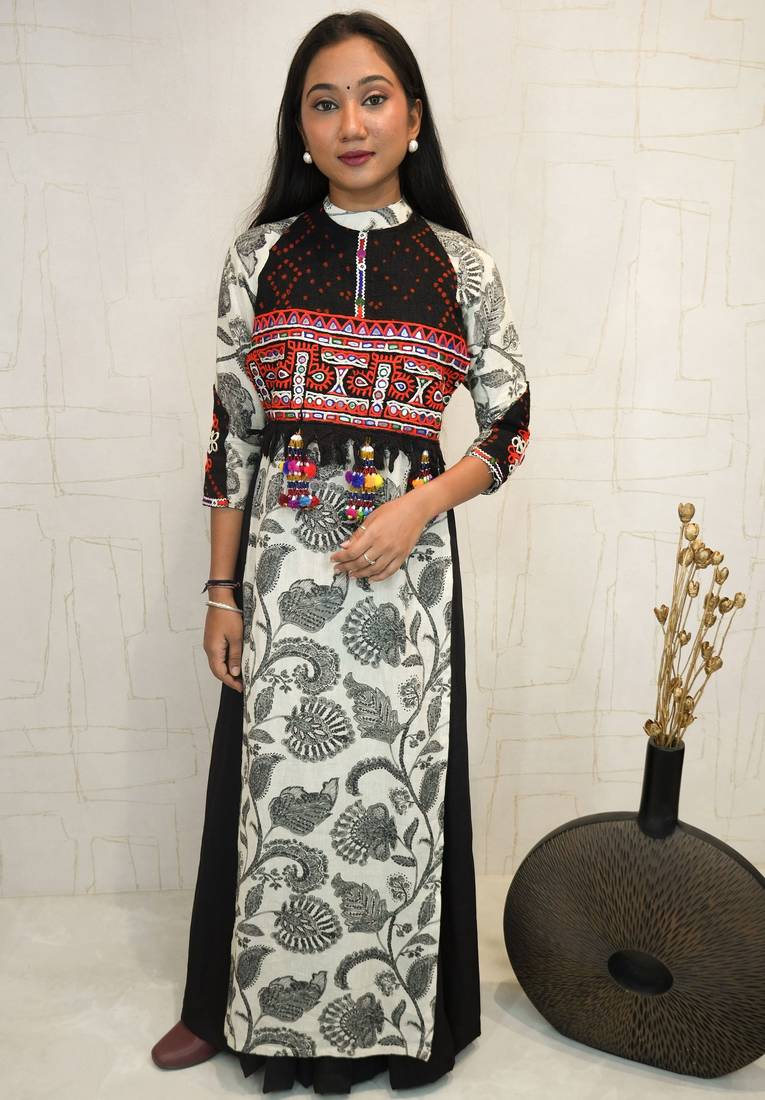 Handcrafted kutchi kurti and plazzo set