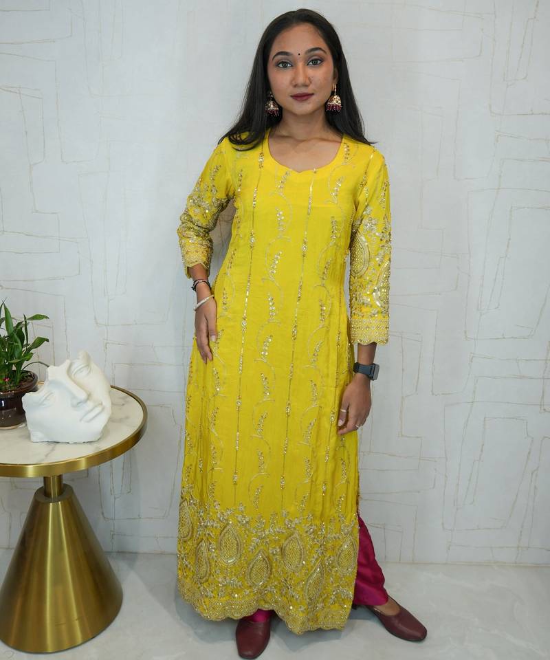 Embroidered ethnic kurti