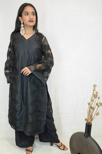 Chikankari kurta set