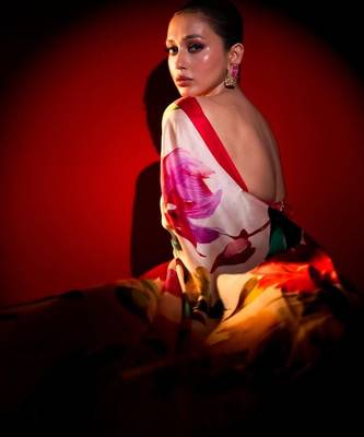 HOT RED AND WHITE BOLLYWOOD DIGITAL PRINTED SAREE 2