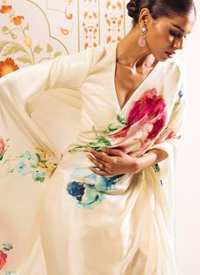 WHITE BOLLYWOOD DIGITAL PRINTED SAREE 2