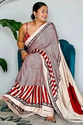 RED AND CREAM BOLLYWOOD DIGITAL PRINTED SAREE