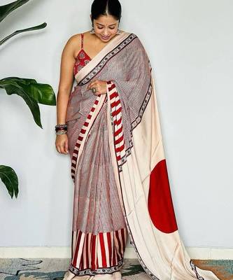RED AND CREAM BOLLYWOOD DIGITAL PRINTED SAREE 3