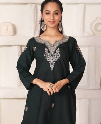 bottle green chanderi ensemble with jacquard dupatta 3