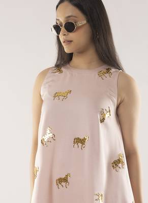 Pink embroidered cotton co ord set 3