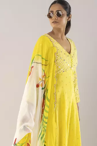Yellow embroidered viscose kurta set