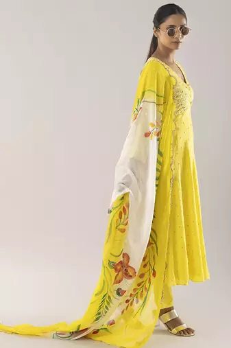 Yellow embroidered viscose kurta set