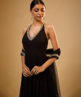 Black embroidered georgette anarkali 4