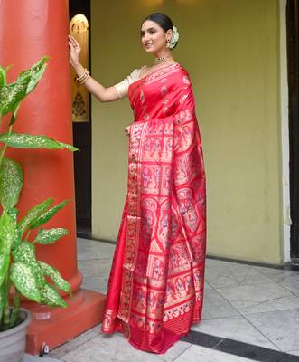 Red  handwoven swarnachari silk blend saree with exquisite zari minakari work in dual color 2