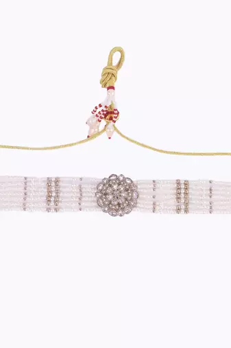 Dazzling pearl round and flower shape silver plated collar necklace set for women and girls