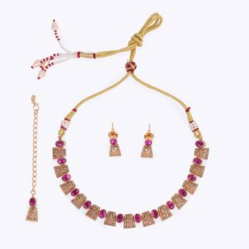 rajwadi gold plated pink stone choker set with maangtikka 2