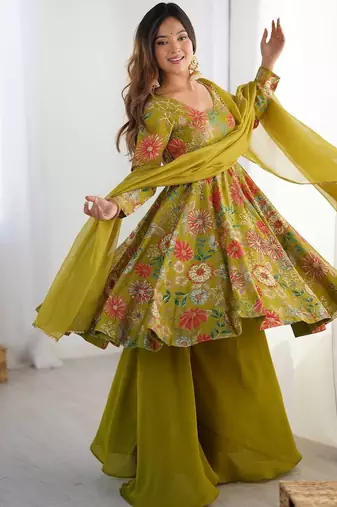 Mahendi floral print pure romansilk chanderi stitched kediya kurta with palazzo pants & dupatta