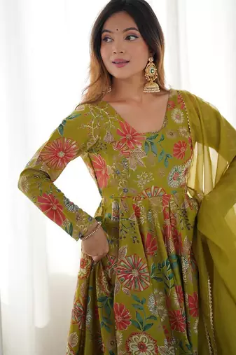 Mahendi floral print pure romansilk chanderi stitched kediya kurta with palazzo pants & dupatta