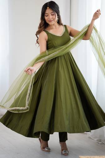 Mehandi Colour Silk Chanderi Fabric Fully Flair Anarkali Kurti With Pant Dupatta Set