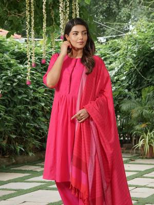 Plain dark pink cotton kurta set with striped dupatta -set of 3 5