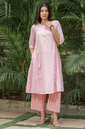Light pink cotton kurta with checkered palazzos set-set of 2