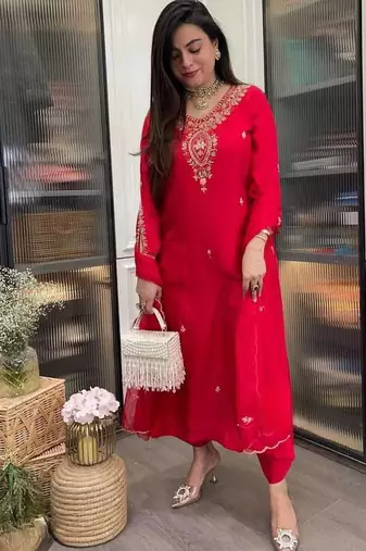 Beautiful Embroidery Rayon Straight Kurta Pant with Dupatta Set