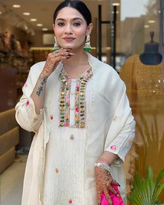 Off white color chinon beautiful and readymade kurta set 3
