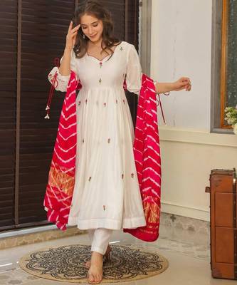 Off white color chanderi beautiful and readymade kurta set 1