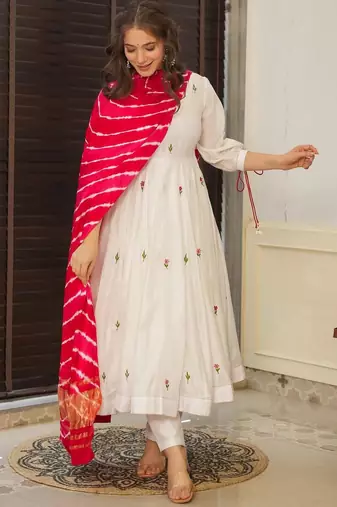 Off white color chanderi fabric beautiful and ethnic readymade kurta set