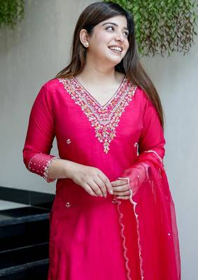 Pink color viscosee chanderi beautiful and readymade kurta set 3