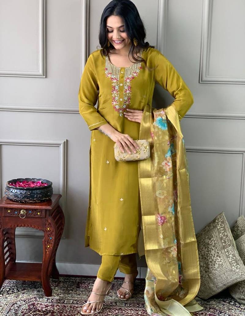Gorgeous Embroidery Viscose Chanderi Fabric Straight Kurta Pant with Dupatta Set