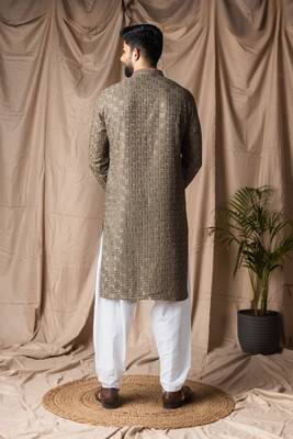 Mehandi green color beautiful thread embroidery work rayon fabric ceremonial men's kurta payjama 2