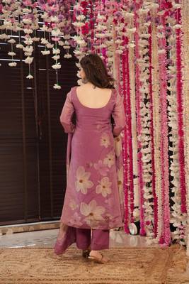  Floral Printed Zarna Silk Straight Kurta Pant with Dupatta Set 4