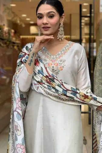 Women's  Embroidery Viscose Chanderi Straight Kurta Pant with Dupatta Set