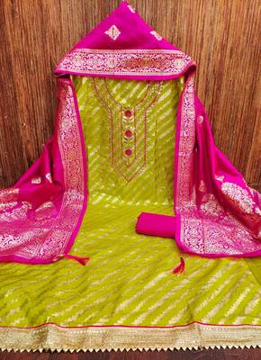 lime green suit with pink banarasi dupatta 2