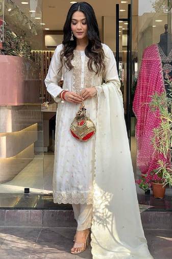 Off white elegance embroidered viscose chanderi kurta set