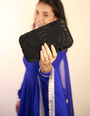 Osty zuri - handcrafted elegance in every thread-black 5