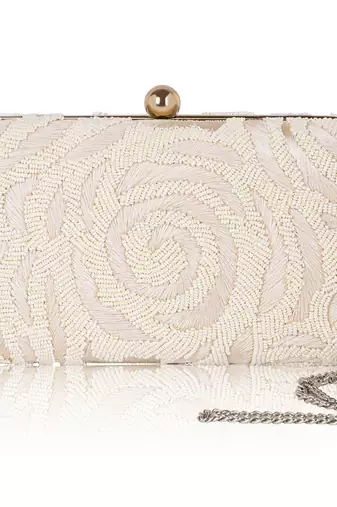 Osty zuri - handcrafted elegance in every thread-white