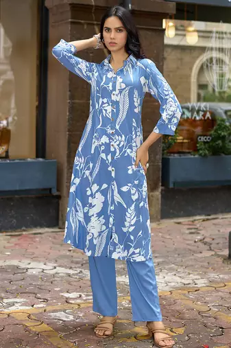 Floral Printed Shirt Collar A-Line Kurta With Pyjama