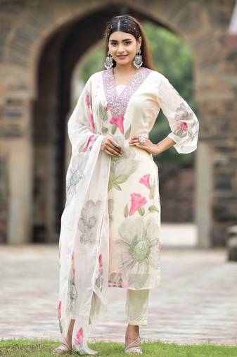 White georgette floral digital print kurta with rayon bottom & printed dupatta set