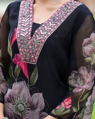 Black georgette floral digital print kurta with rayon bottom & printed dupatta set 5