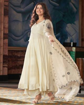 Women's  Embroidery Vichitra Silk Flared Kurta Pant with Dupatta Set 5