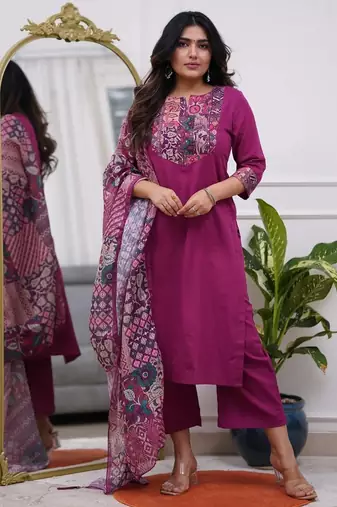 Women's Gorgeous Printed Rayon Fabric Stright Kurta Pant with Dupatta Set