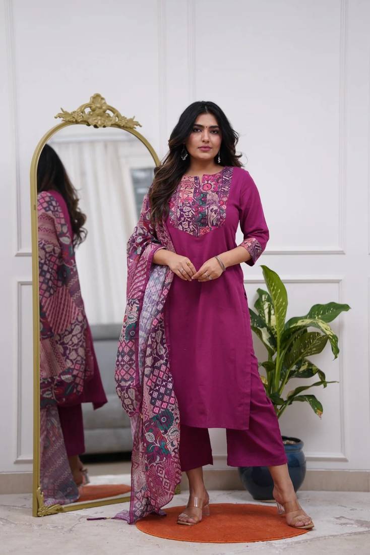 Women's Gorgeous Printed Rayon Fabric Stright Kurta Pant with Dupatta Set