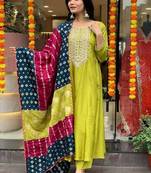 Women's Gorgeous Embroidery Viscose Chanderi Fabric Stright Kurta Pant with Dupatta Set