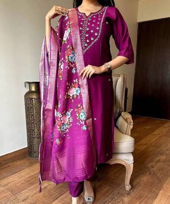 Women's  Embroidery Rayon Stright Kurta Pant with Dupatta Set 1