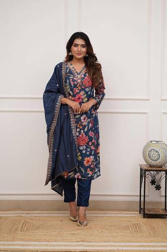 Women's Gorgeous Printed Pure Russian Silk Fabric Stright Kurta Pant with Dupatta Set