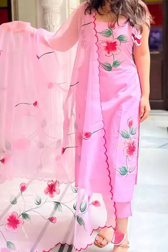 Women's Gorgeous Printed Viscose Fabric Stright Kurta Pant with Dupatta Set