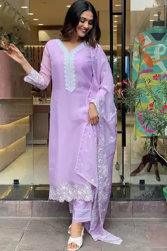 Women's Gorgeous Embroidery Georgette Fabric Stright Kurta Pant with Dupatta Set